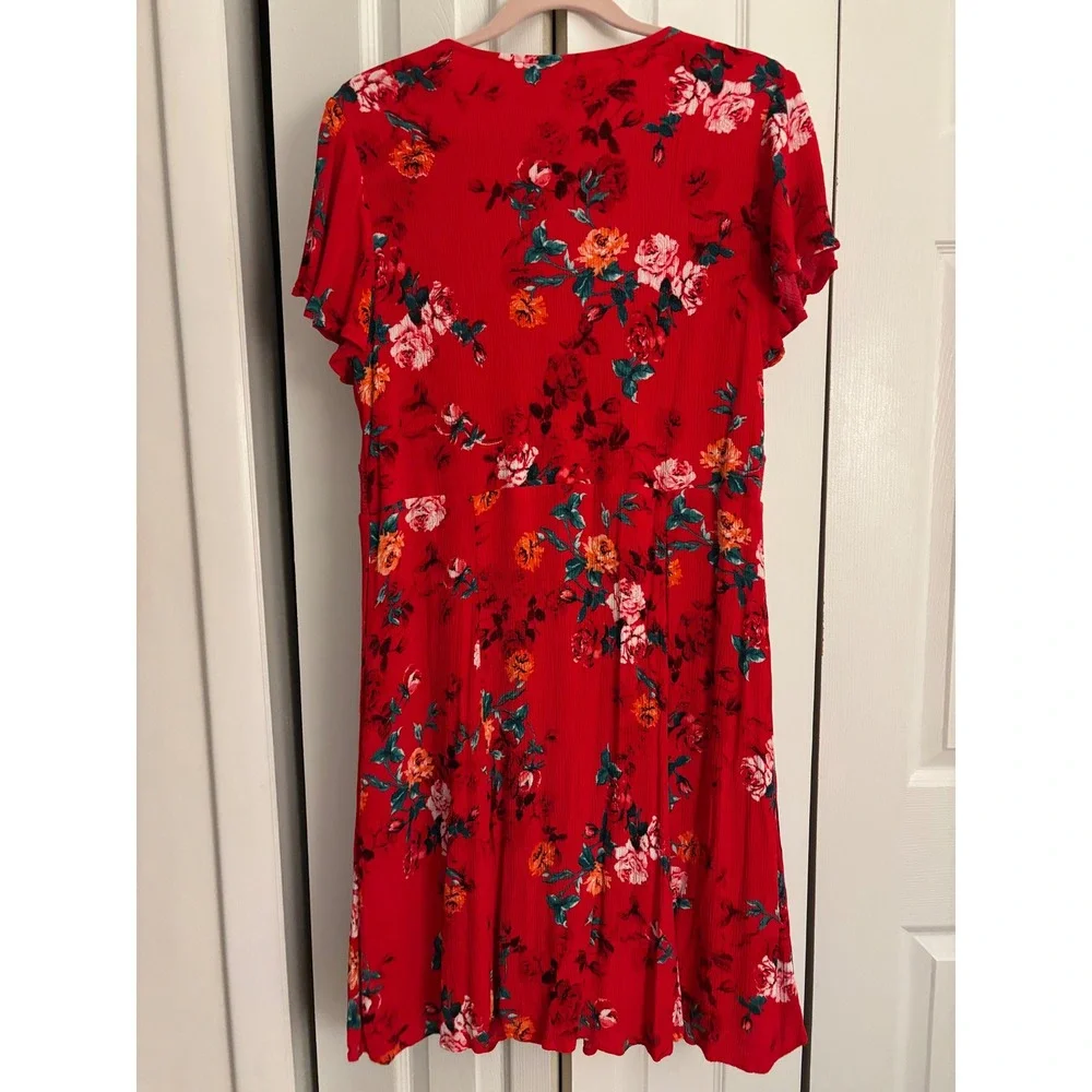 Torrid Red Floral Crochet Trim Fit & Flare Dress Size 0 (14/16) - Picture 5 of 7